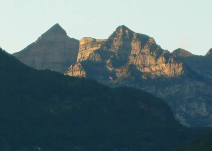 Casa Petra 1 1/2 Zi, Orgnana 83 * Gambarogno